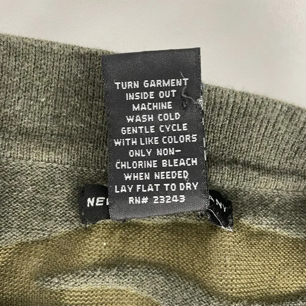 New York & Company V Neck Cardigan Animal Print Pattern Green Small 3/4 sleeve